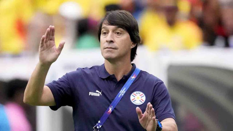 Paraguay's coach Daniel Garnero reacts during a Copa America Group D soccer match against Colombia in Houston, Monday, June 24, 2024. (Kevin M. Cox/AP)