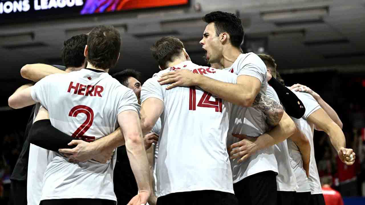 Canada’s men’s volleyball team moves one win away from Olympic berth