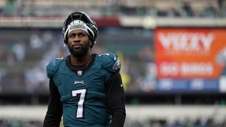 Philadelphia Eagles' Haason Reddick walks off the field at halftime of an NFL football game, Sunday, Dec. 31, 2023, in Philadelphia. (Matt Slocum/AP Photo)