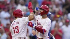 Turner hits grand slam, Wheeler exits with back stiffness in Phillies’ win over Dodgers