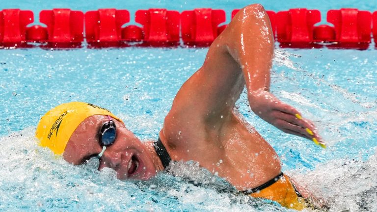 Ariarne Titmus, of Australia, competes during a heat in the women's 400-meter freestyle at the 2024 Summer Olympics, Saturday, July 27, 2024, in Nanterre, France. (Martin Meissner/AP)
