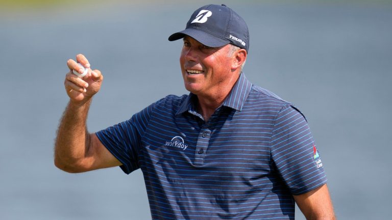 Matt Kuchar reacts after making his putt on the 18th green during the final round of the 3M Open golf tournament at the Tournament Players Club, Sunday, July 28, 2024, in Blaine, Minn. (Charlie Neibergall/AP)