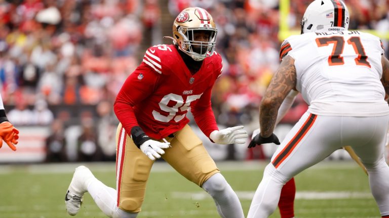 San Francisco 49ers defensive lineman Drake Jackson (95) runs off of the line of scrimmage during an NFL football game against the Cleveland Browns, Sunday, Oct. 15, 2023, in Cleveland. (AP/Kirk Irwin)
