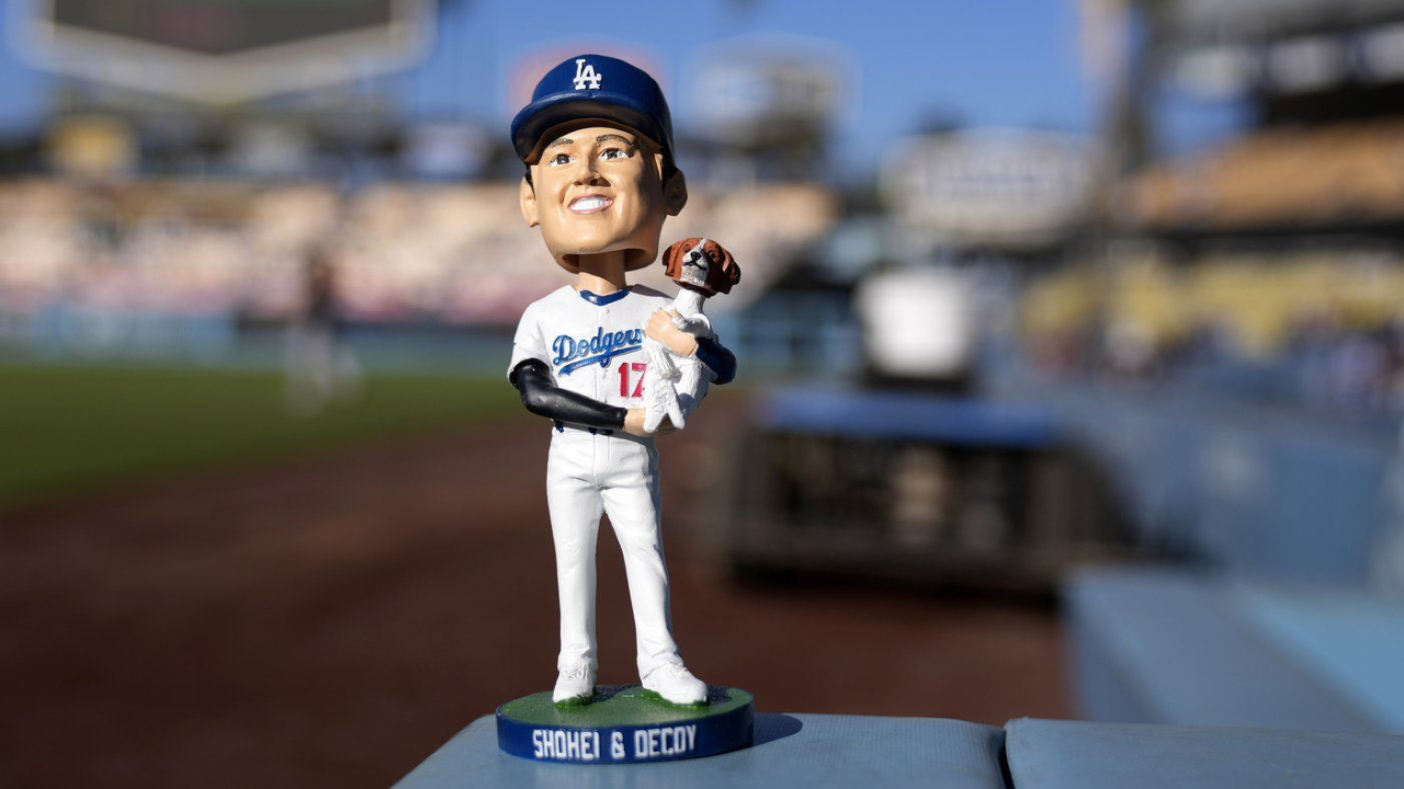 スポーツ選手 Shohei Ohtani Bobblehead Dodgers Shohei Ohtani Los Angeles Dodgers 2025 Back To Back World Series