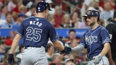 Lowe, Carlson spark Rays to a victory over Cardinals, avoid a sweep