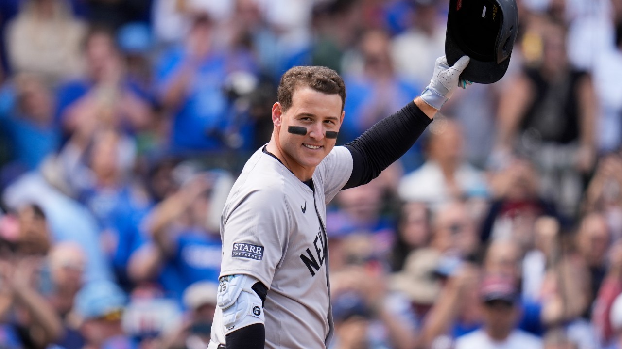 Yankees 1B Anthony Rizzo gets warm reception in return to Wrigley Field ...