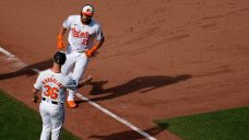 Anthony Santander’s walk-off shot lifts Orioles to win over Giants