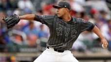 MLB Roundup: Quintana gets 100th win as Mets blank Reds for ninth straight victory