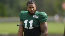 Jets pass rusher Jermaine Johnson carted off field with right Achilles tendon injury