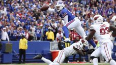 Josh Allen posts four touchdowns as Bills rally for win over Cardinals
