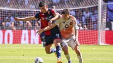 Genoa midfielder Malinovskyi to undergo surgery after horrific lower-leg fracture