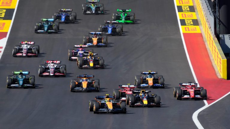 Drivers head into Turn 1 at the start of the U.S. Grand Prix auto race at Circuit of the Americas, Sunday, Oct. 20, 2024, in Austin, Texas. (AP/Eric Gay)