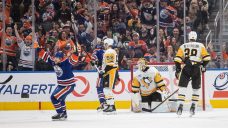 Arvidsson outshines superstars in Oilers’ shutout win over Penguins