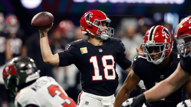 Atlanta Falcons quarterback Kirk Cousins throws a pass against the Tampa Bay Buccaneers during the first half of an NFL football game Thursday, Oct. 3, 2024, in Atlanta. (John Bazemore/AP Photo)
