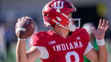 Canadian QB Kurtis Rourke suffers hand injury as unbeaten Indiana crushes Nebraska