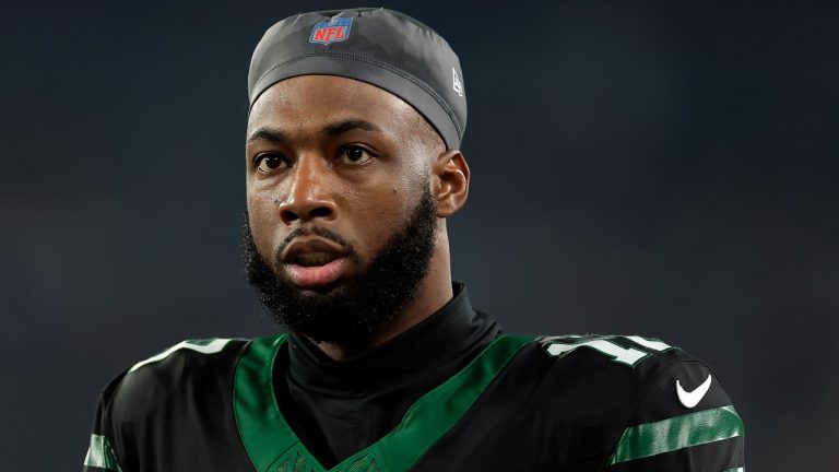 New York Jets wide receiver Mike Williams (18) reacts during an NFL football game against the Houston Texans Thursday, Oct. 31, 2024, in East Rutherford, N.J. (AP Photo/Adam Hunger)