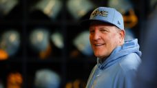 Guardians’ Vogt, Brewers’ Murphy take home manager of the year awards