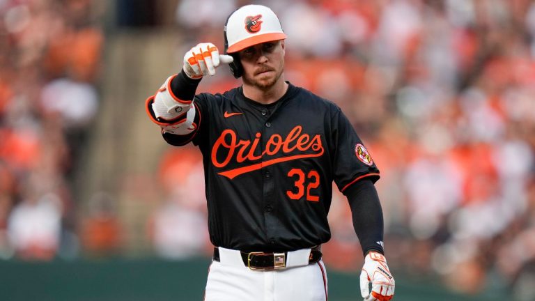 Baltimore Orioles' Ryan O'Hearn gestures after collecting a single off Kansas City Royals pitcher Seth Lugo during the second inning in Game 2 of an AL Wild Card Series baseball game, Wednesday, Oct. 2, 2024 in Baltimore. (Stephanie Scarbrough/AP Photo)
