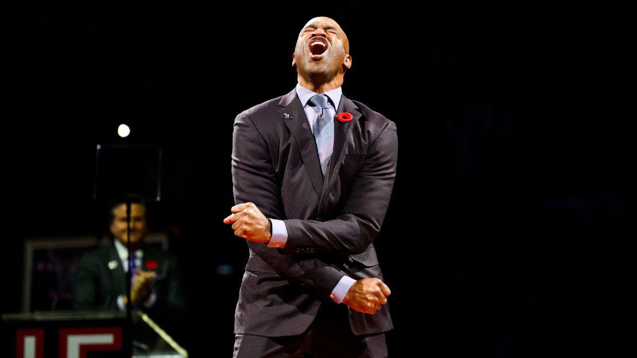 Carter 'good with' becoming meme, reflects on Raptors jersey retirement ...