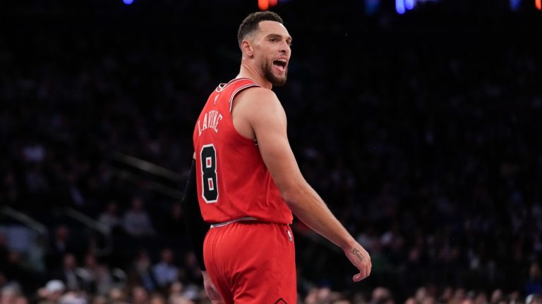 Chicago Bulls' Zach LaVine reacts after making a shot during the second half of an NBA basketball game against the New York Knicks, Wednesday, Nov. 13, 2024, in New York. The Bulls defeated the Knicks 124-123. (AP Photo/Seth Wenig)