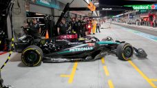Lewis Hamilton paces both practices on opening day of Las Vegas GP