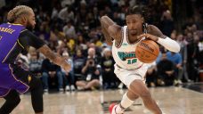 Morant exits early with hamstring injury as Grizzlies shoot past Lakers