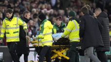West Ham’s Fabianski taken off on stretcher after injury vs. Southampton