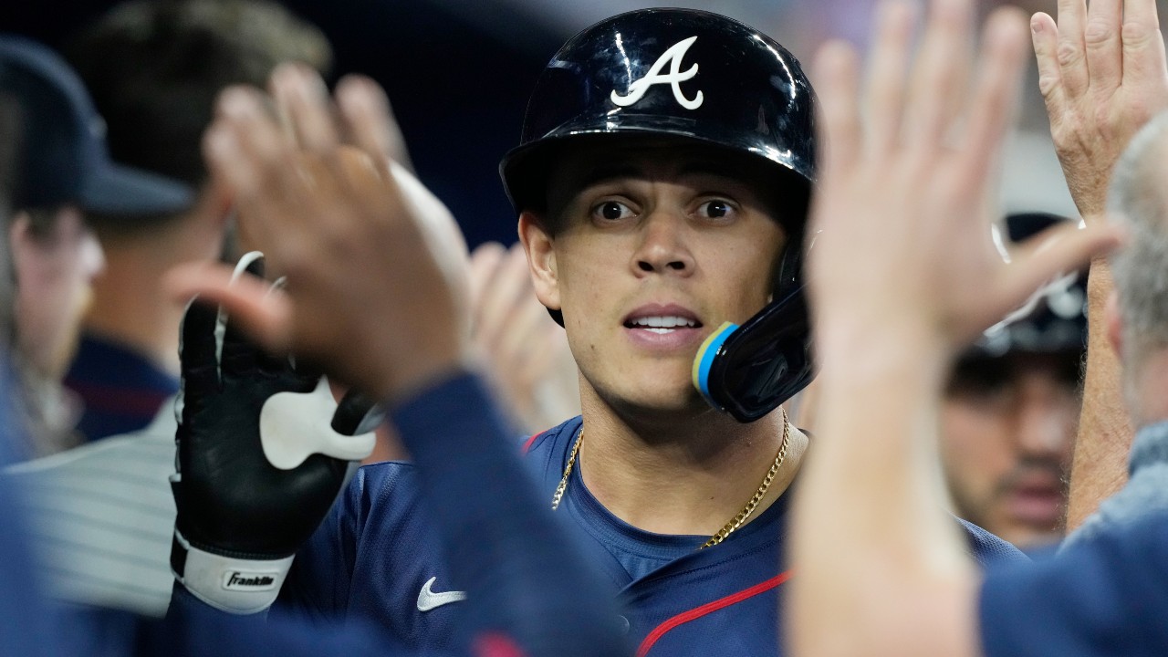 AP Source: A's, third baseman Gio Urshela agree on one-year deal - Sportsnet.ca