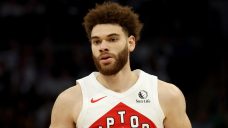 Raptors rookie Jamison Battle leaves game after re-aggravating injury