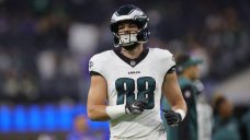 Report: Eagles to put TE Dallas Goedert on injured reserve with knee injury