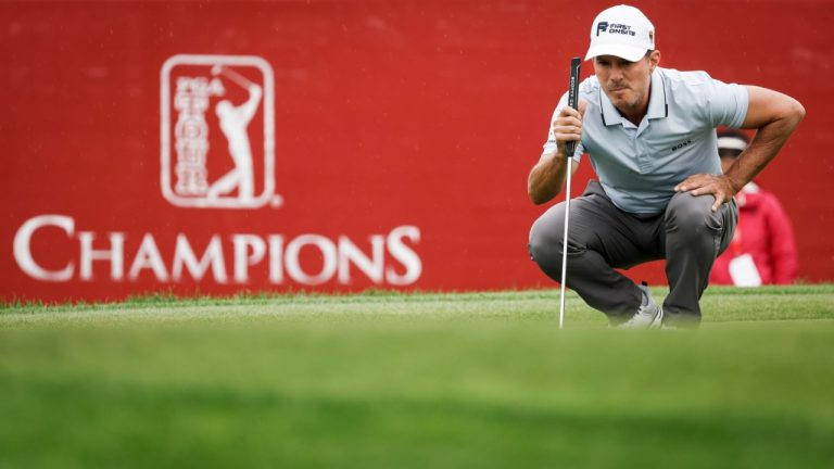Canada's Mike Weir lines up his putt on the 17th green during the PGA Tour Champions golf event in Calgary, Alta., Friday, Aug. 16, 2024. (Jeff McIntosh/CP)