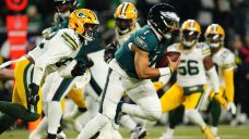 Eagles stamp out Packers, advance to divisional round