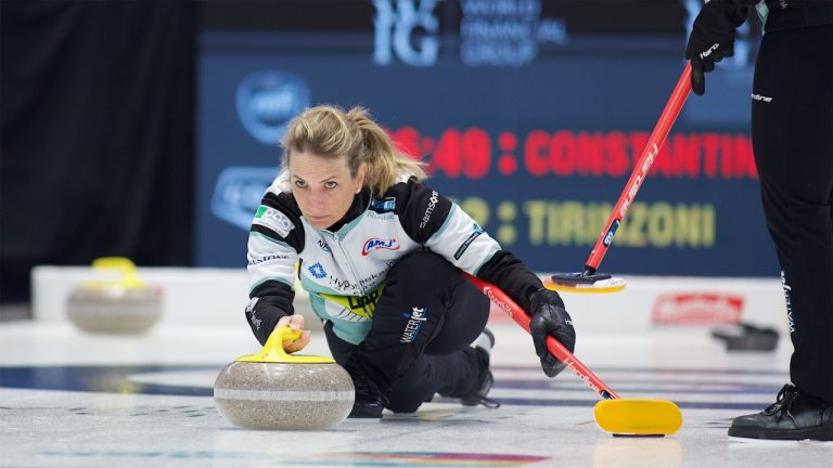 Silvana Tirinzoni shoots a stone during the WFG Masters on Jan. 15, 2025, in Guelph, Ont. (Anil Mungal/GSOC)