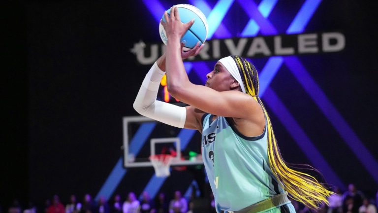 Mist's Aaliyah Edwards aims a three-point shot during the first half of the inaugural Unrivaled 3-on-3 basketball game against the Lunar Owls, Friday, Jan. 17, 2025, in Medley, Fla. (Marta Lavandier/AP)