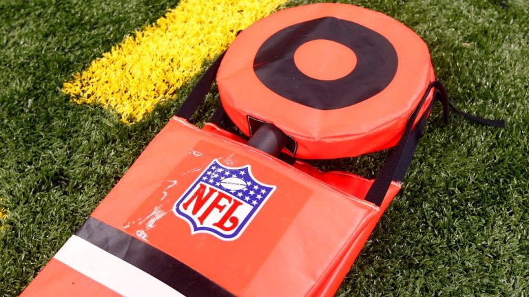 Chain gang first down marker during an NFL preseason football game between the New Orleans Saints and the Kansas City Chiefs at the Mercedes-Benz Superdome in New Orleans, Friday, Aug. 9, 2013. The NFL is moving closer to replacing the chain gang with new technology to measure line to gain. (AP Photo/Jonathan Bachman)