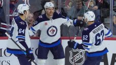 Jets run franchise-record winning streak to 11 games in win over Senators