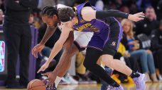 Lakers&#8217; Austin Reaves sidelined by injury in first quarter against Clippers