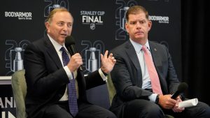 NHL commissioner Gary Bettman and NHLPA executive director Marty Walsh (Lynne Sladky/AP Photo)