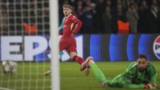 Champions League Roundup: Liverpool stuns PSG with late winner, 10-man Barca beats Benfica