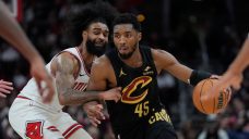 League-leading Cavaliers bounce Bulls for 11th straight victory