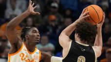 Tennessee has pair of nation’s top defenders for March Madness
