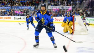 Toronto Sceptres' Hannah Miller (34) watches the puck while defending during first period PWHL hockey action against the Minnesota Frost in Toronto on Sunday, March 9, 2025. (Christopher Katsarov/CP)