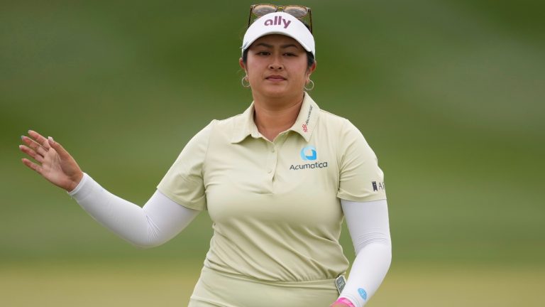 Lilia Vu waves on the seventh green during the second round of the Ford Championship LPGA golf event, Friday, March 28, 2025, in Phoenix. (Matt York/AP)