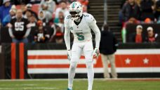 Dolphins trade Ramsey, Smith to Steelers for Fitzpatrick, pick