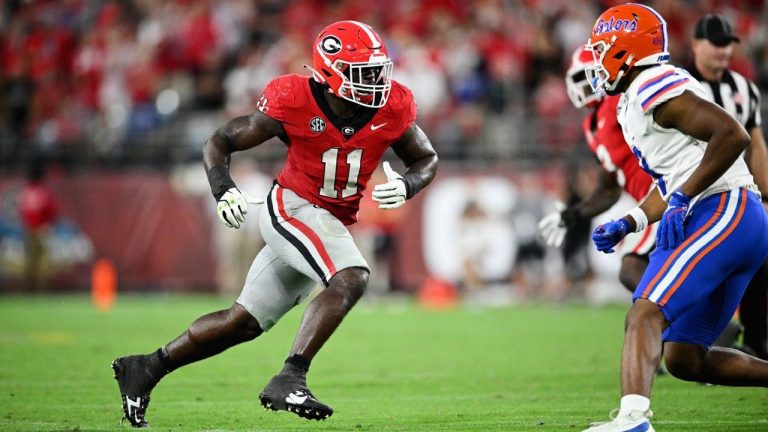 FILE - Georgia linebacker Jalon Walker follows a play against Florida during the second half of an NCAA college game, Saturday, Nov. 2, 2024, in Jacksonville, Fla. (AP/Phelan M. Ebenhack, File)