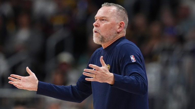 Denver Nuggets head coach Michael Malone () in the second half of an NBA basketball game Friday, March 28, 2025, in Denver. (AP Photo/David Zalubowski)