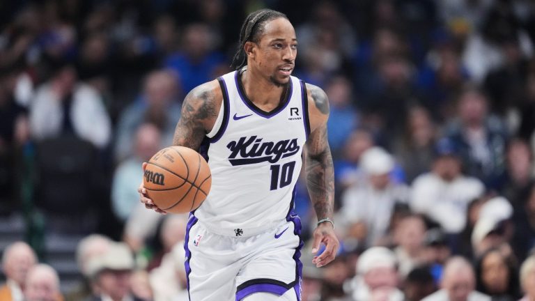 Sacramento Kings' DeMar DeRozan instructs teammates during an NBA basketball game against the Dallas Mavericks in Dallas, Monday, March 3, 2025. (Tony Gutierrez/AP)