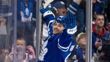 Nick Robertson scores two goals as Maple Leafs top Blue Jackets