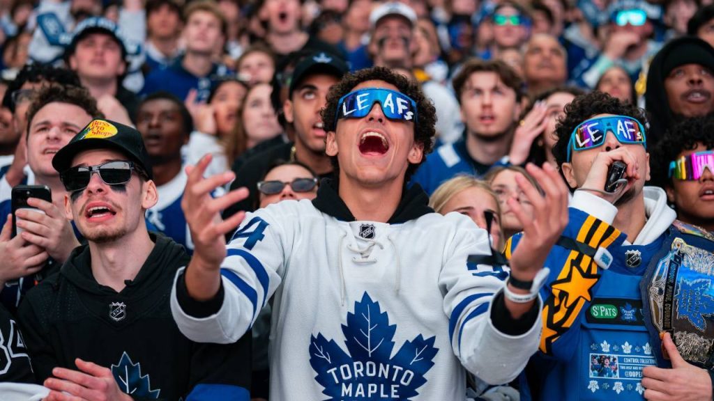 Are the media and fans too hard on the Toronto Maple Leafs?