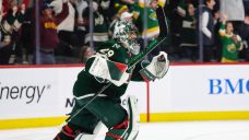 Marc-Andre Fleury receives emotional sendoff from both teams, fans